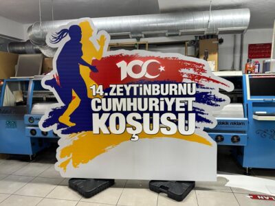 ayakli-organizasyon-panosu-kabartmalı