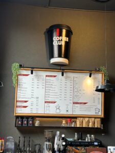 coffee-club-strafor-maket-figür