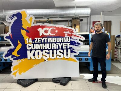 ozel-kesim-ayakli-pano-straforlu