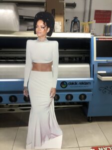 ozel-kesim-rihanna-maketi