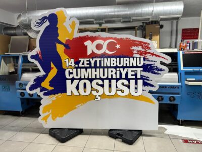 yuzuncu-yil-kosusu-ozel-pano