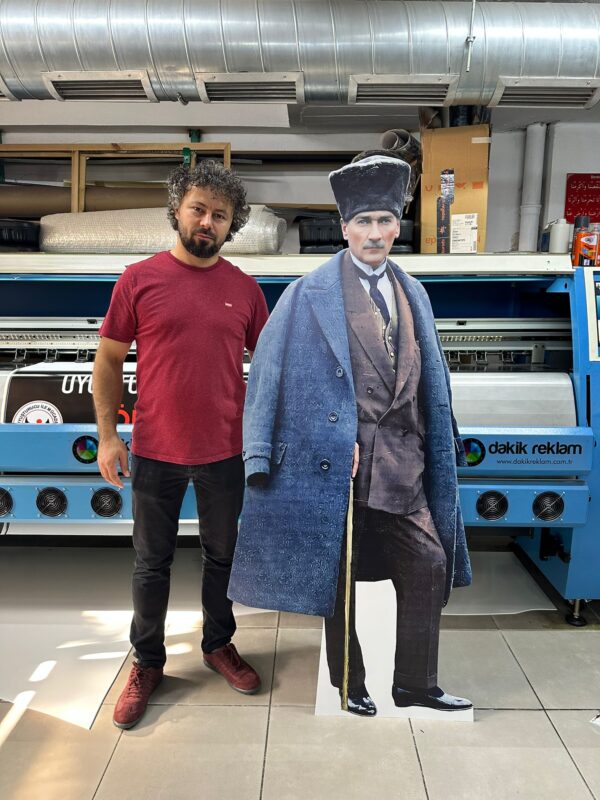 mustafa-kemal-ataturk-ayakli-maket