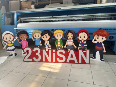 23-nisan-cocuk-maketleri-ayakli